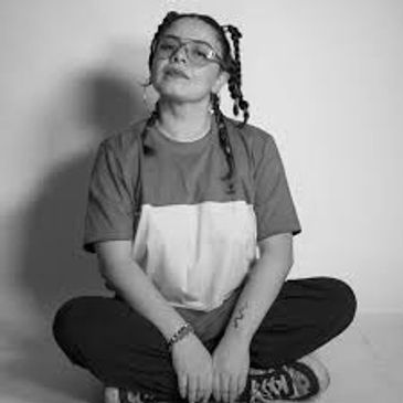 Tiina Flores - Voz destacada del reggae femenino mexicano