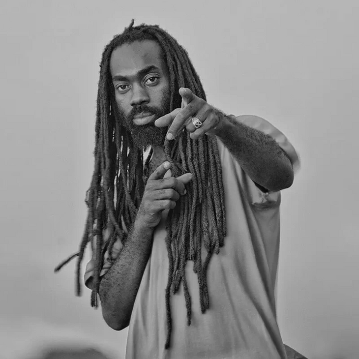 Ras Zacharri - Artista de reggae de Jamaica
