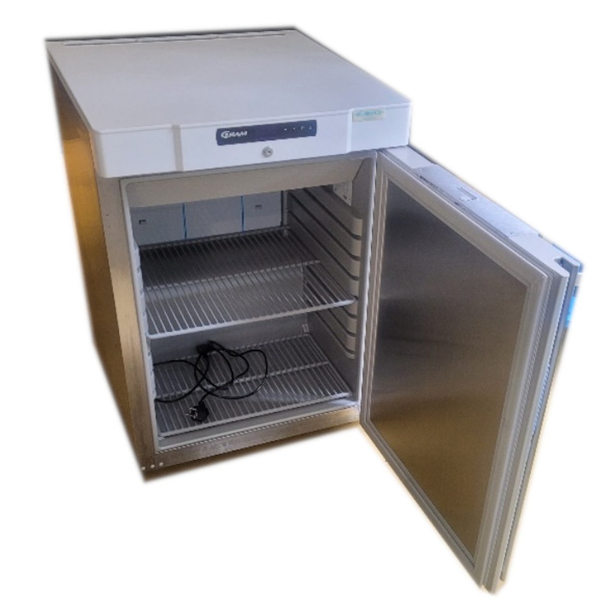 Külmkapp COMPACT K210RG, kasutatud – tootefoto 2