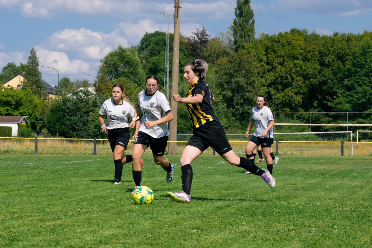 P2 Dames : Nancy Humilière porte Musson à Saint-Hubert