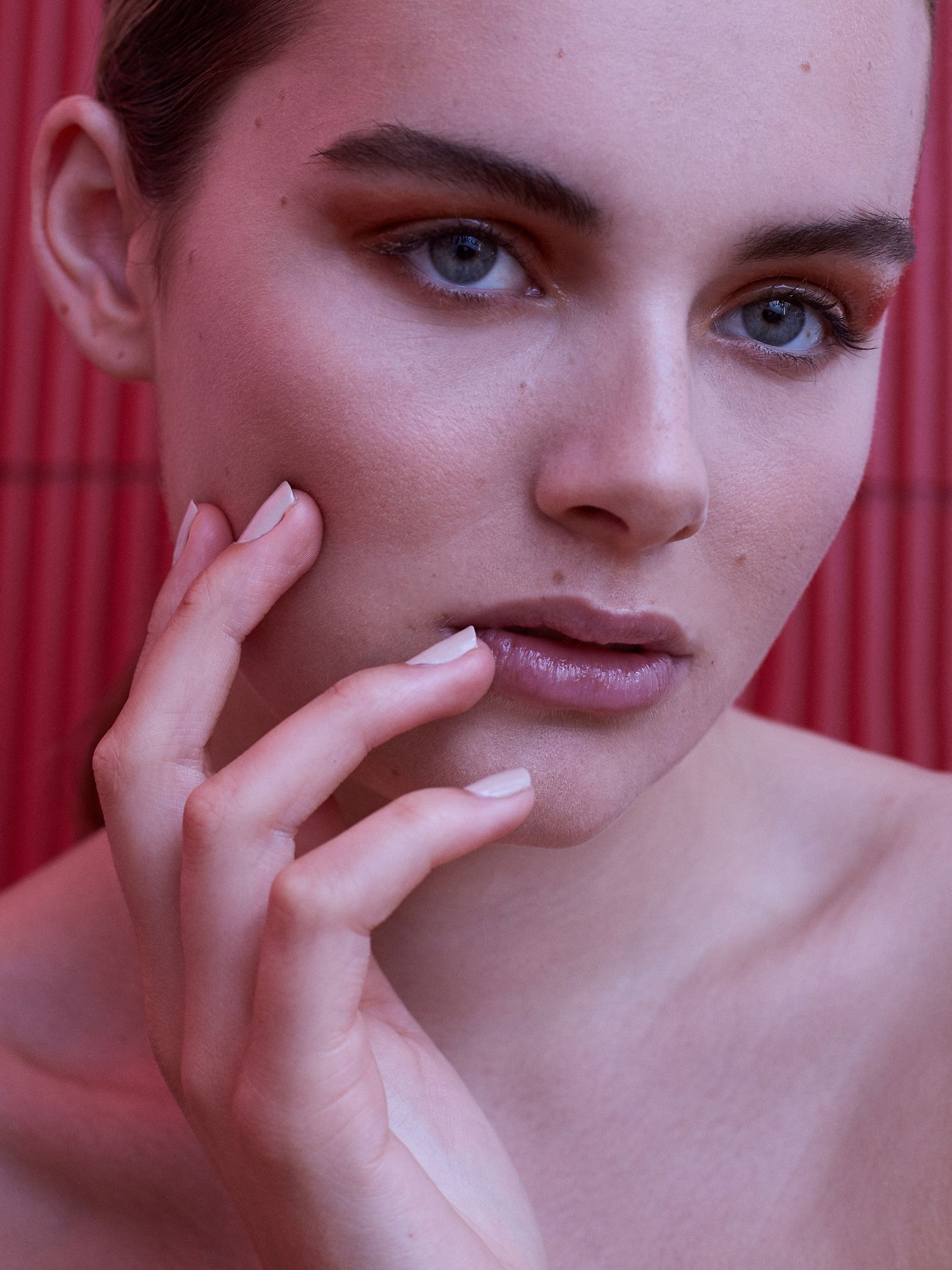 Beauty shoot with @lotte_kn For @fazemodels Hair and Makeup by @emma.artistry.de Photo and retouching by @officialaraimoleri