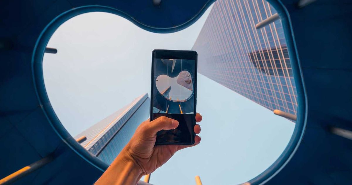 Camera Phone Visual Craft Immersive Visual Through The Lens of Your Smartphone