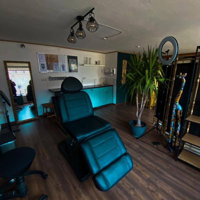 Studio 2 von 9