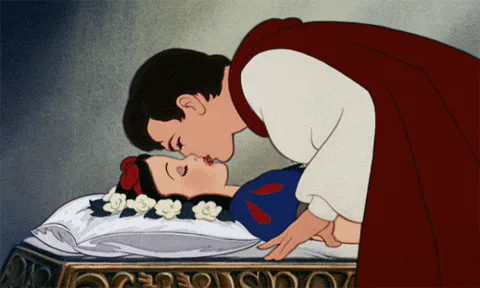 Animated reaction: Snow White Love