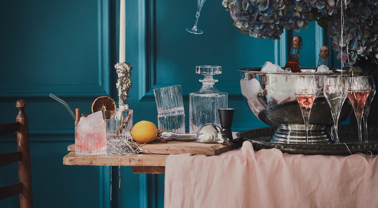 kotibaari baaritarvikkeet drinkkitarvikkeet drinkki reseptit cocktaillasi viinilasi hedelmät