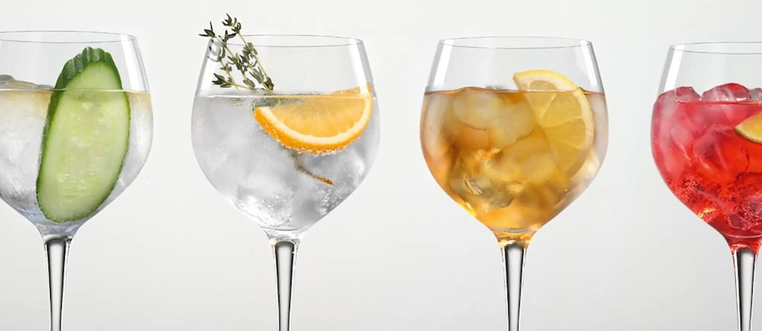 Spiegelau gin och tonic glas med olika drinkar i