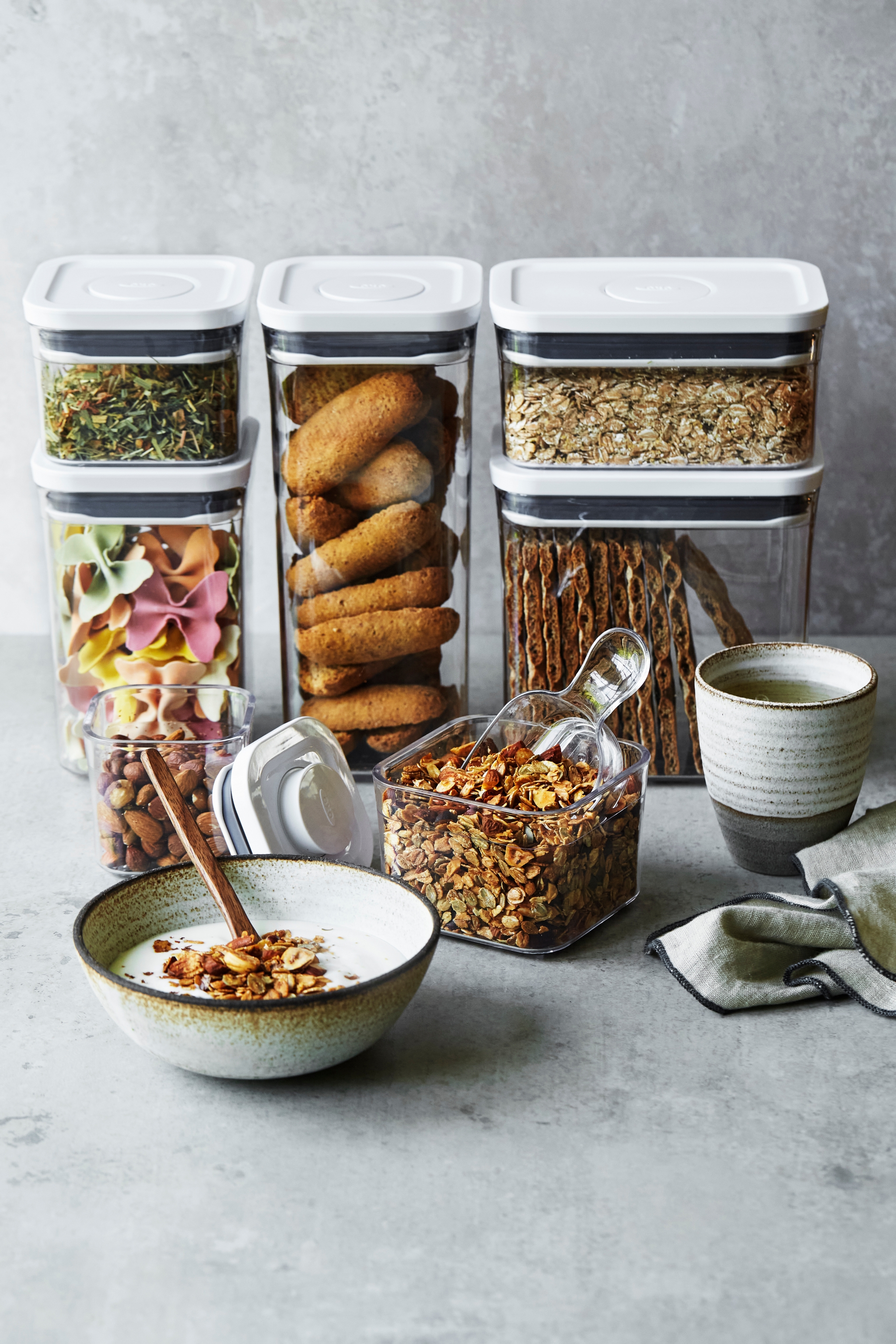 Matförvaring, pasta, skorpor, knäckebröd och dylikt i glasbehållare 