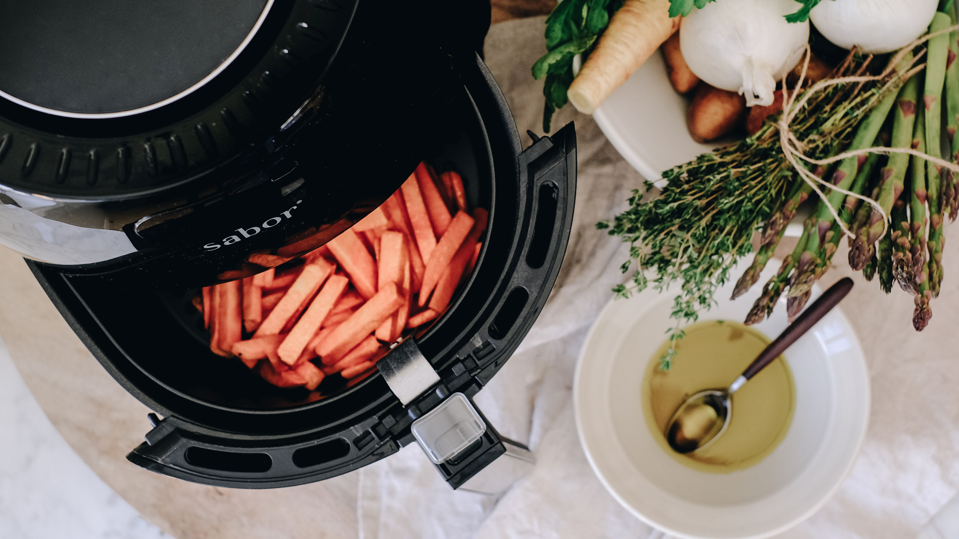 Sötpotatispommes i Airfryer