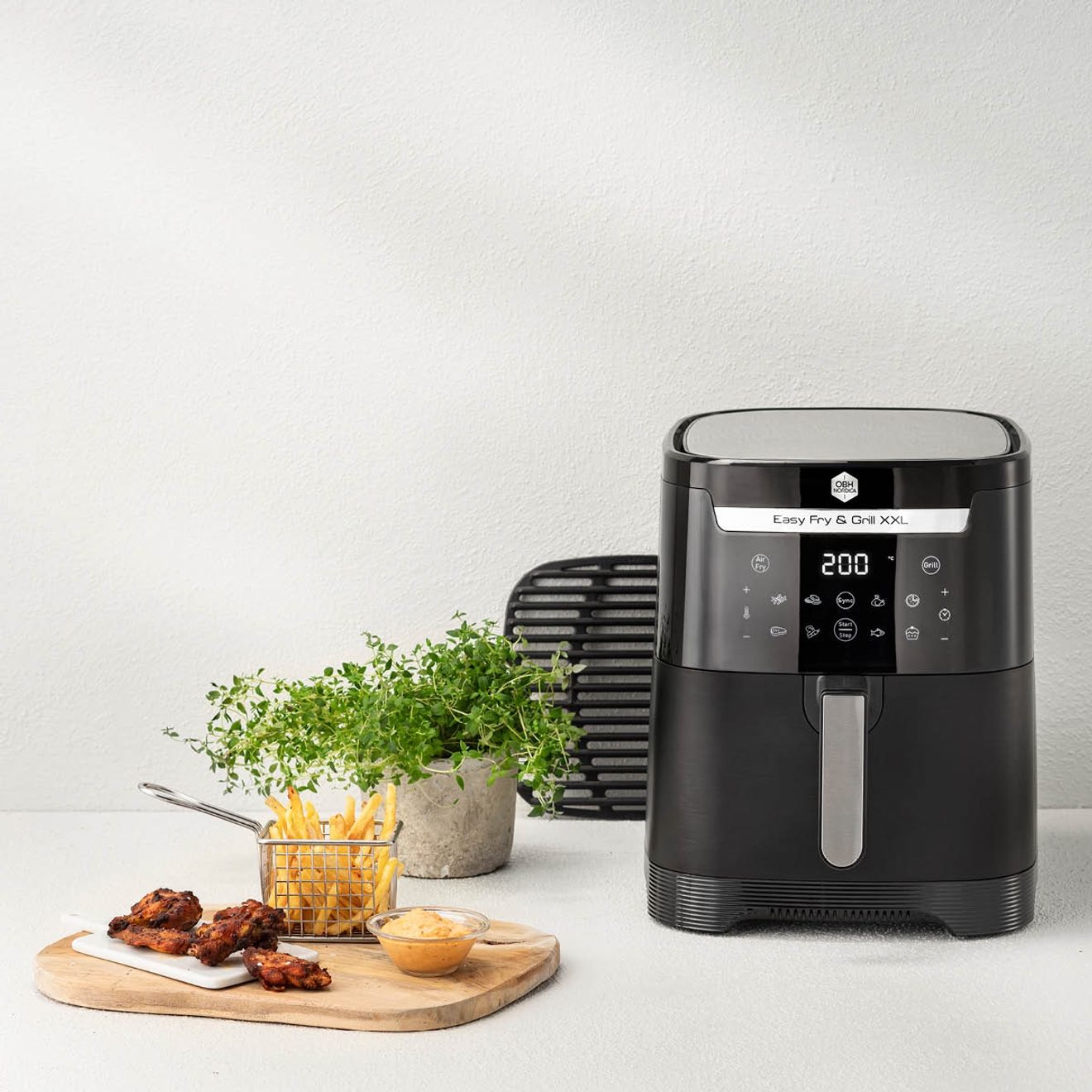 Obh nordica airfryer med friterade pommes och kyckling