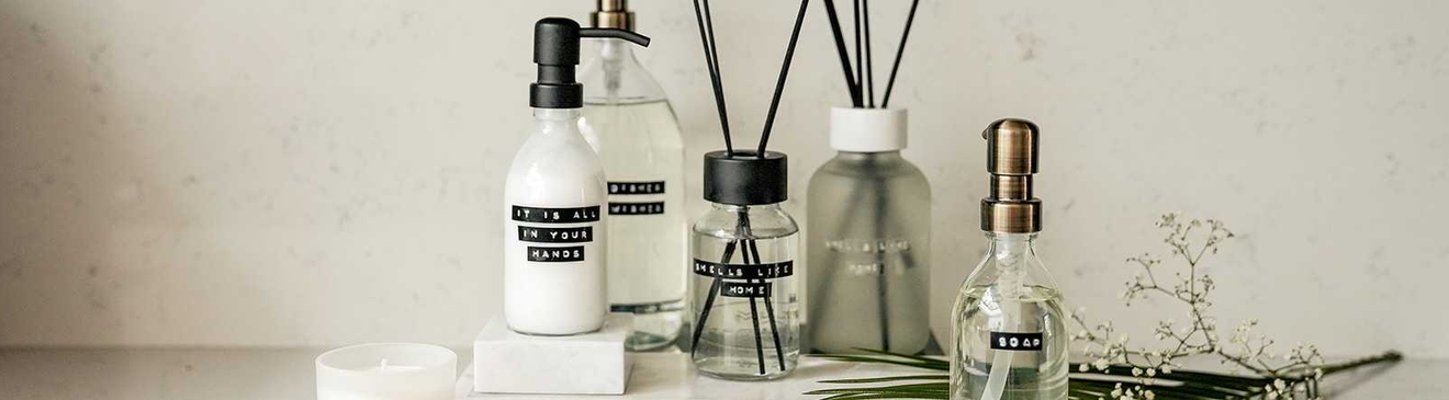 Wellmark käsisaippua saippua saippuapumput tiskiaine puhdistussuihke keittiöön ja kylpyhuoneeseen