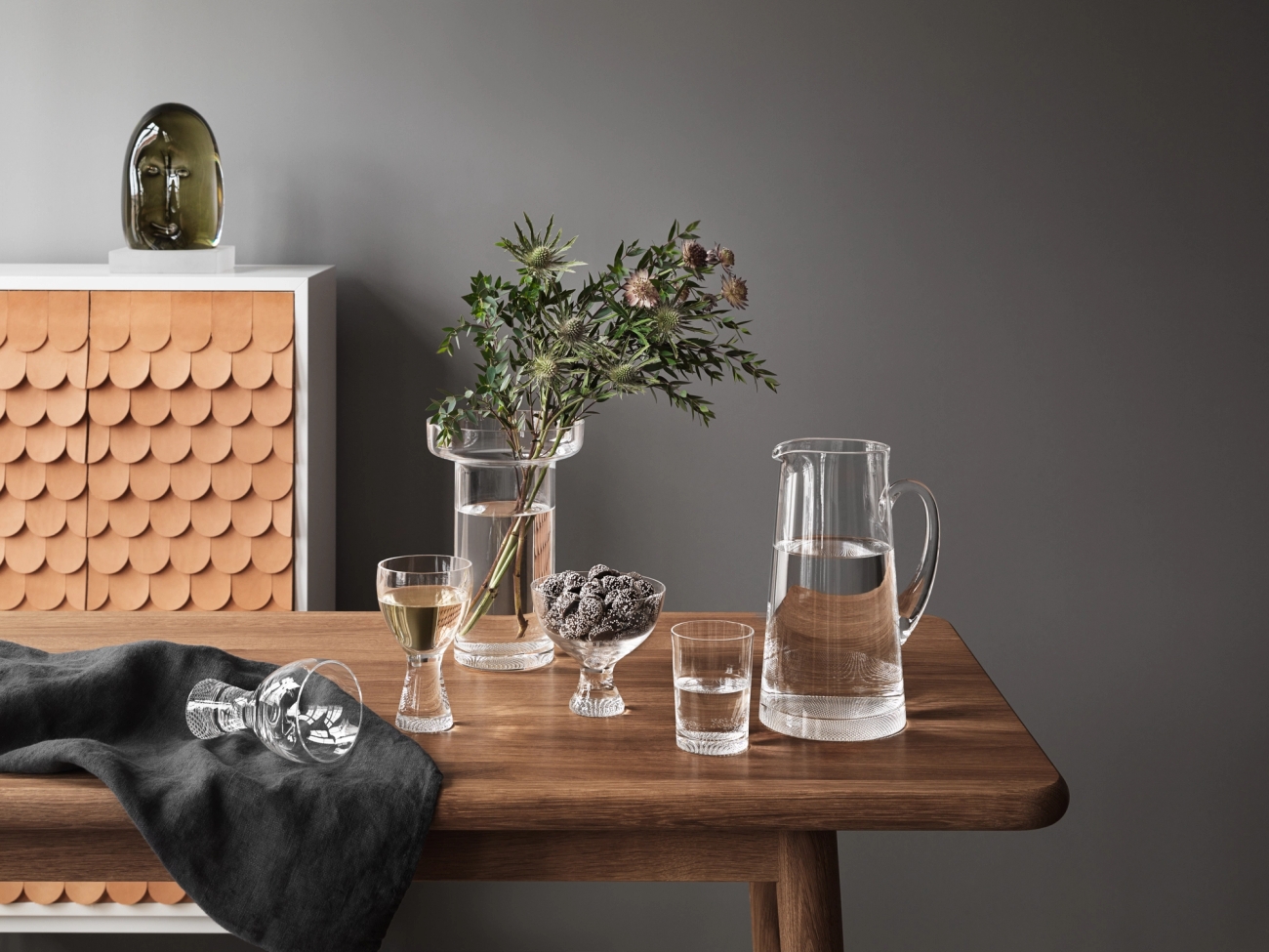 Kosta Boda glas, vas och karaff i serien Limelight