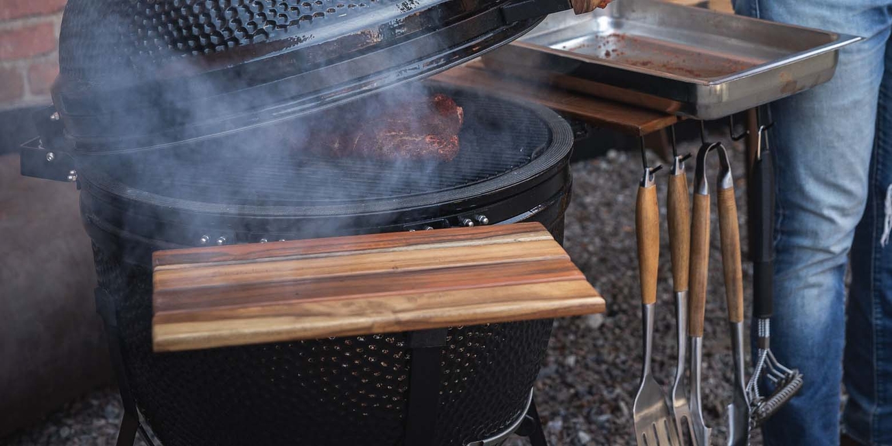 Kamado Sumo Grill