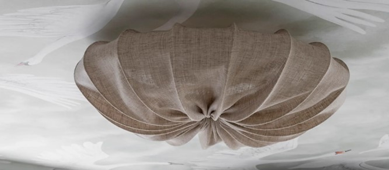 Plafond i taket i beiget linne