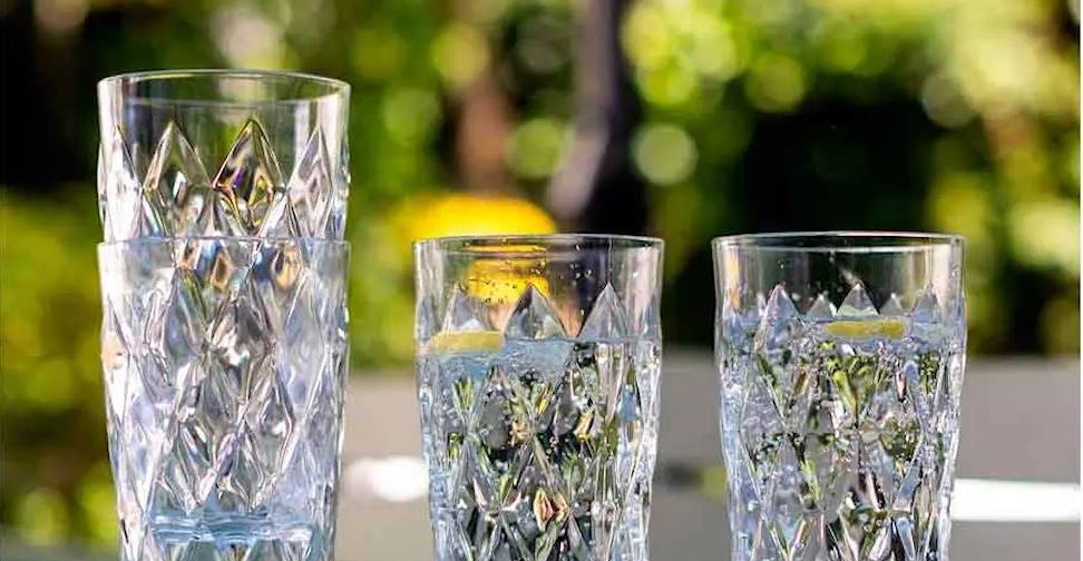 muovilasit ulkokäytössä