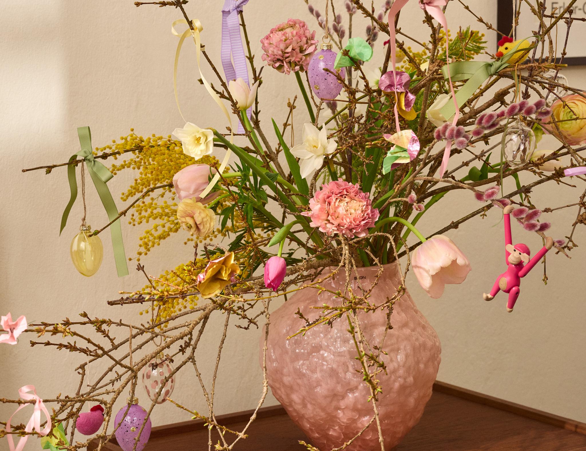 Hög tid för påskdekorationer