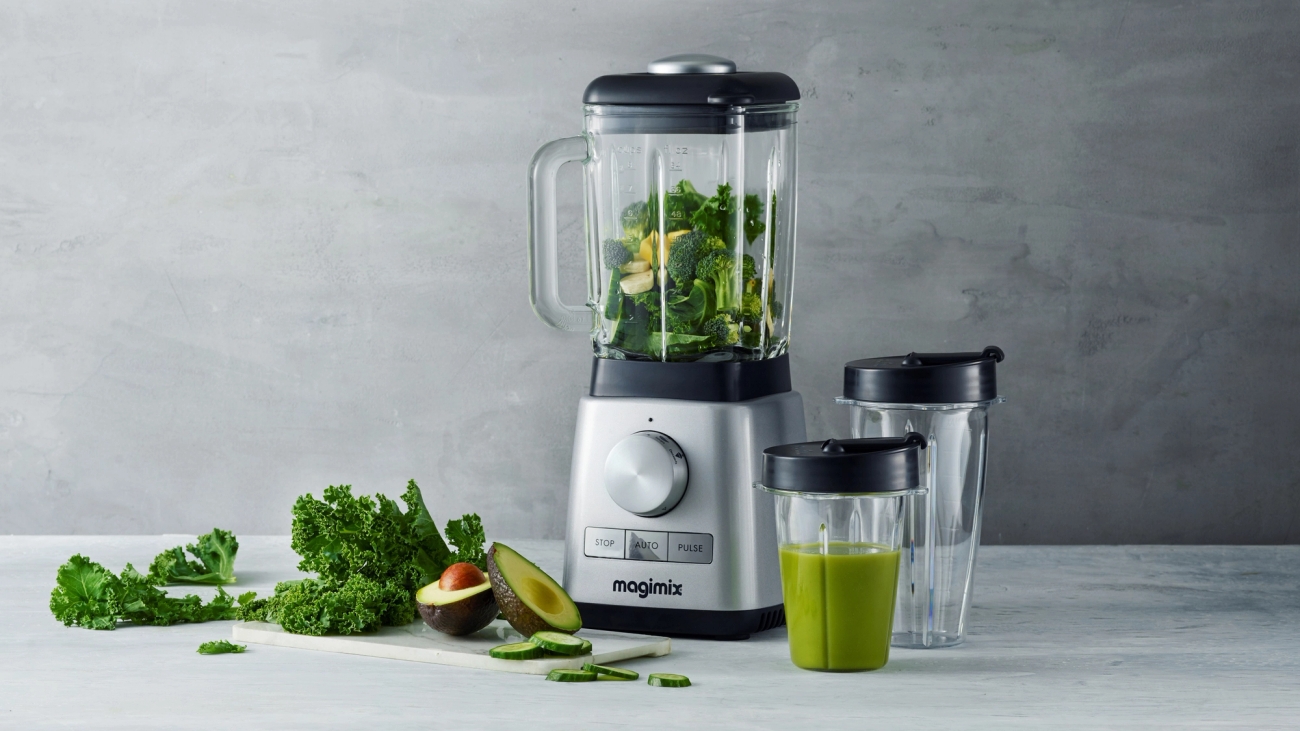 Magimix med grön mix av avokado, grönkål och broccoli