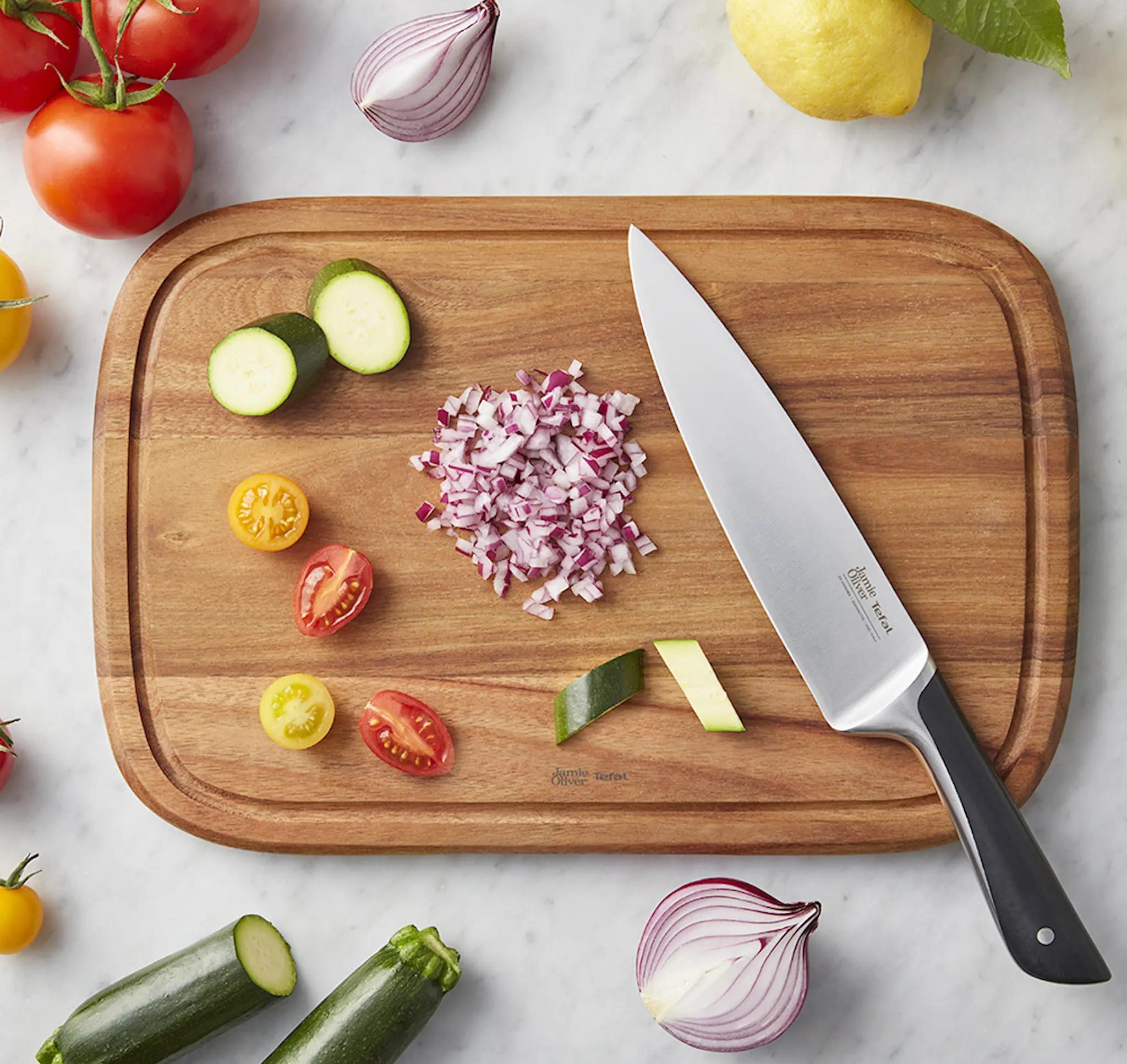 Jamie oliver veitset kokkiveitsi vihannekset tomaatti punasipuli