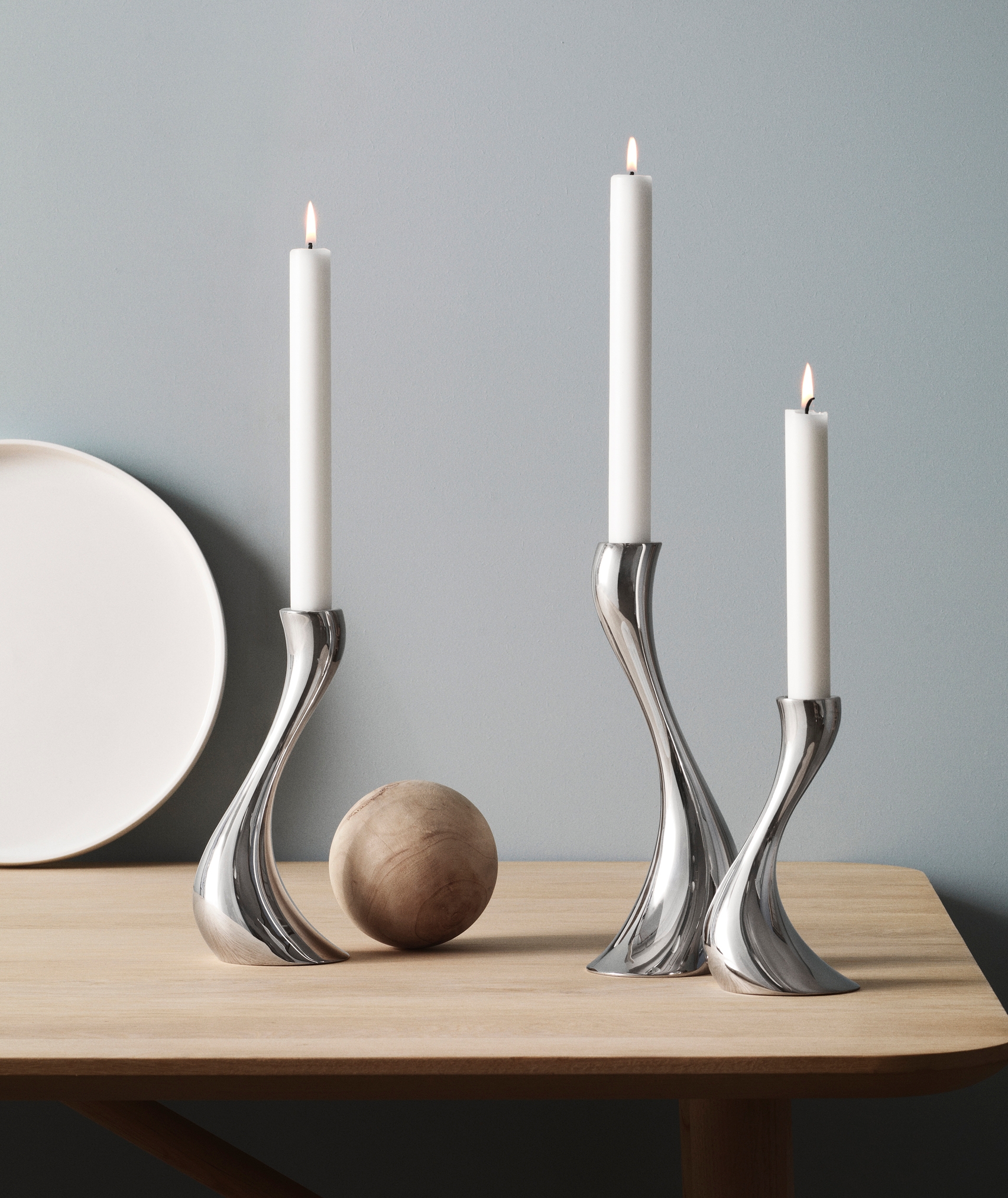 Tre ljusstakar i stål från Georg Jensen