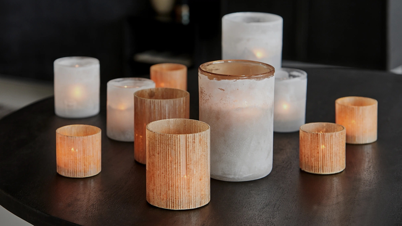 Lyslykter med telys på bord fra House Doctor