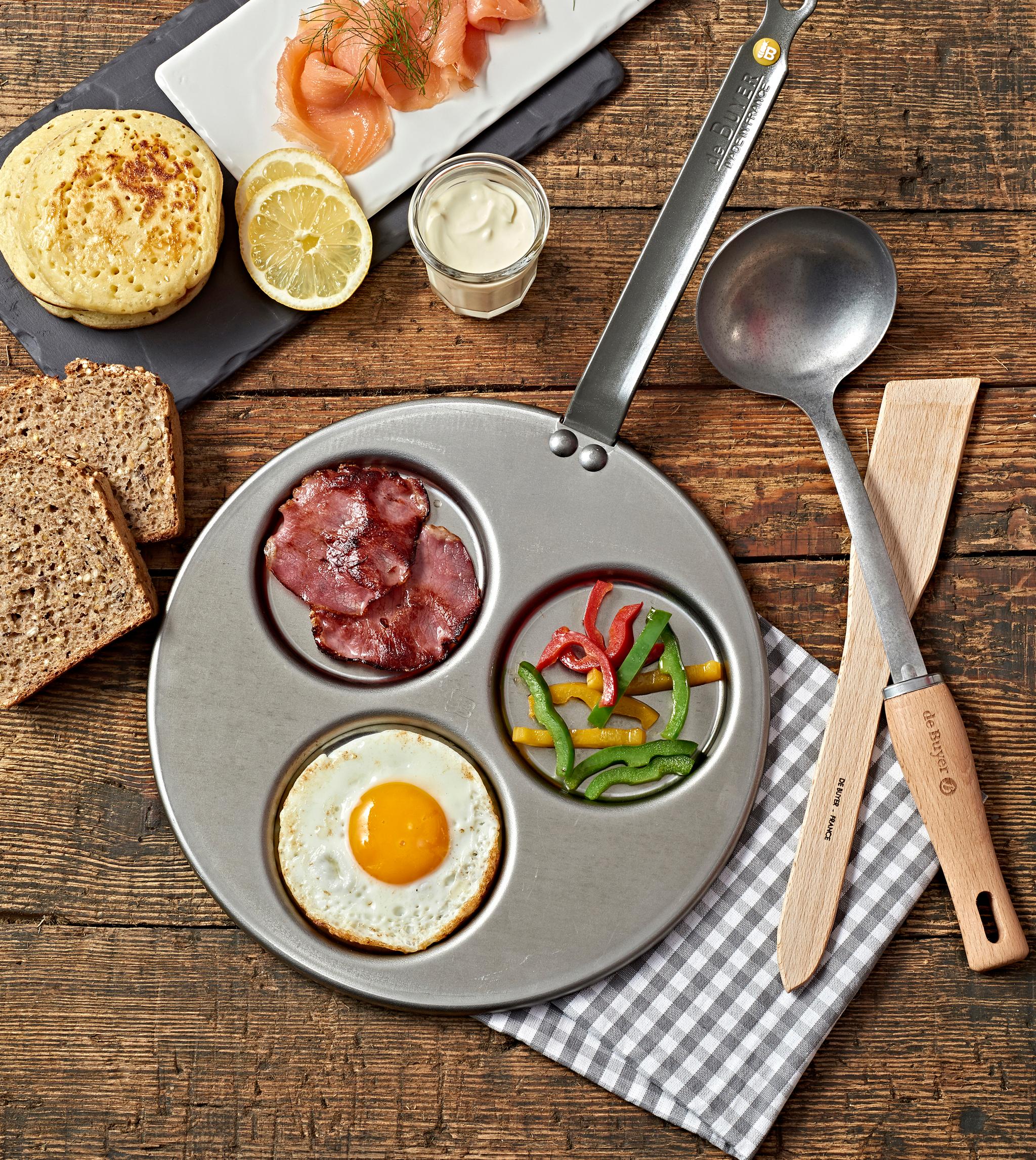 de buyer mineral b paistinpannu lettuannu aamiainen aamupala paistettu kananmuna paistettu pekoni