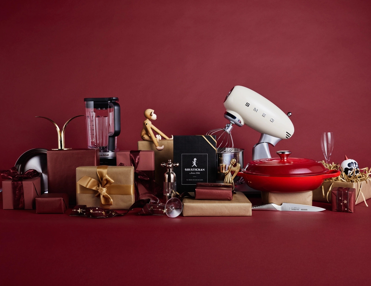 En samlad bild på julkalender erbjudandet fotat i en studio