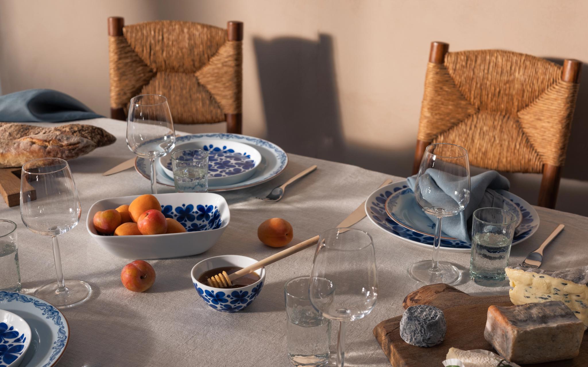 Mon Amie skåler - Nyhet 2025