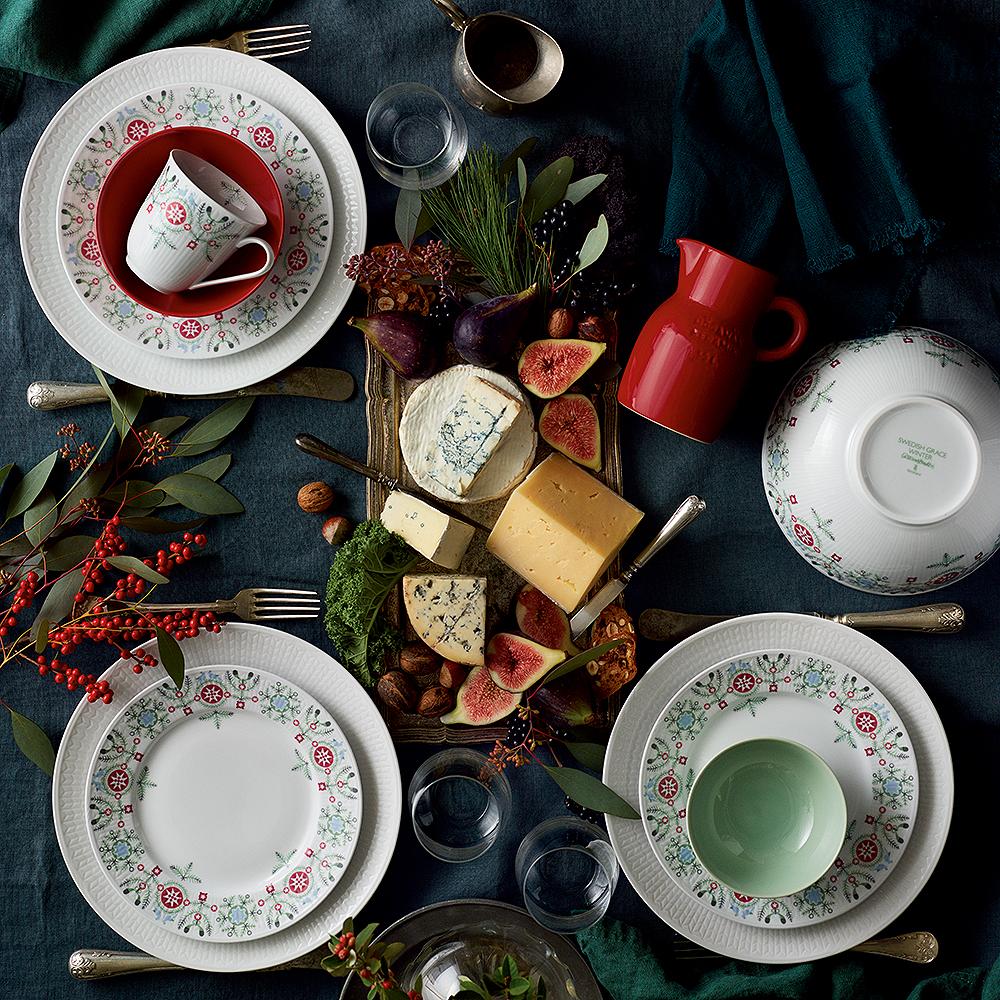 swedish grace winter astiasto rörstrand astiat valkoiset lautaset kuviot juustotarjotin viinilasit