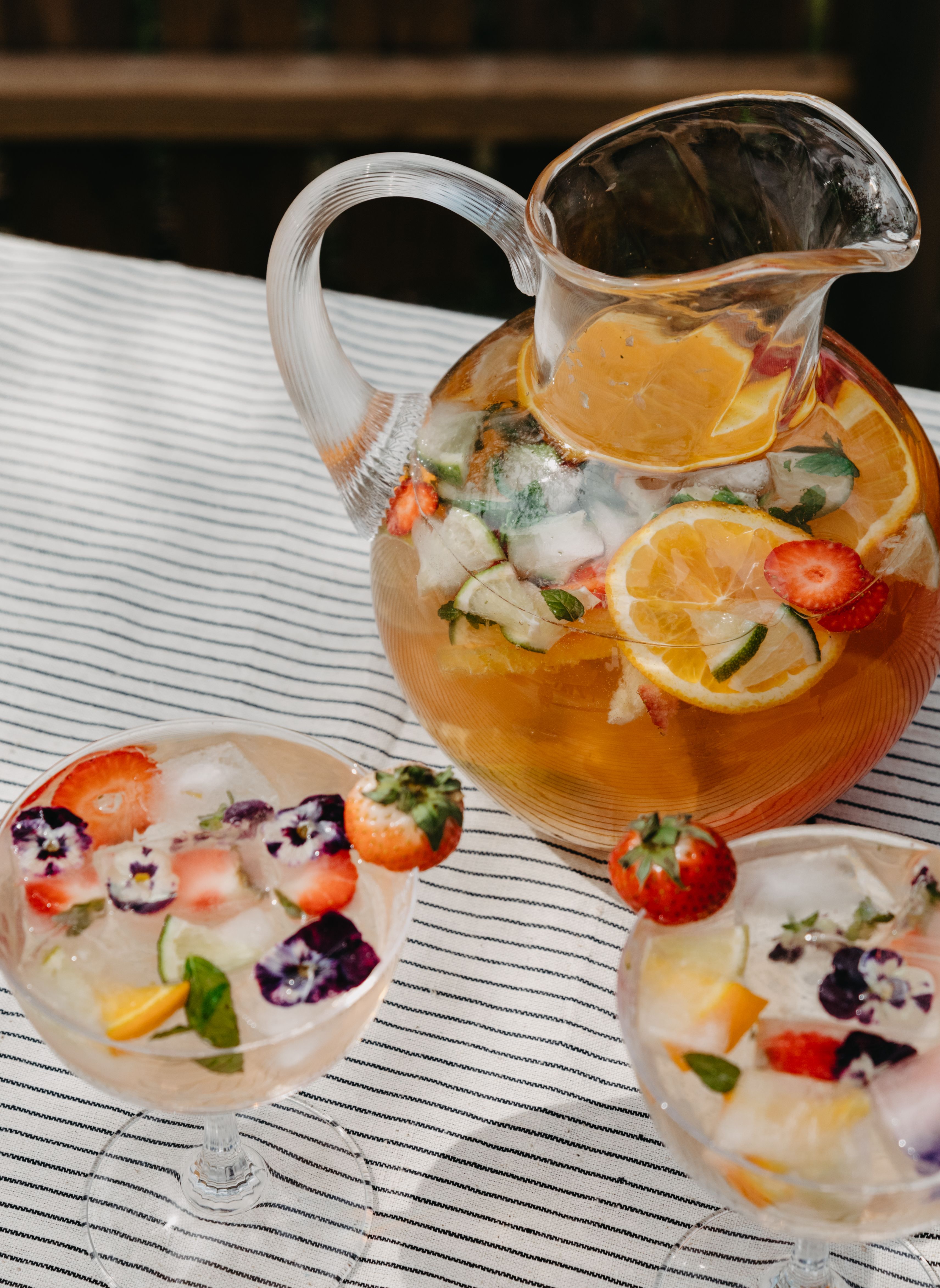 Bubblig rosé-sangria