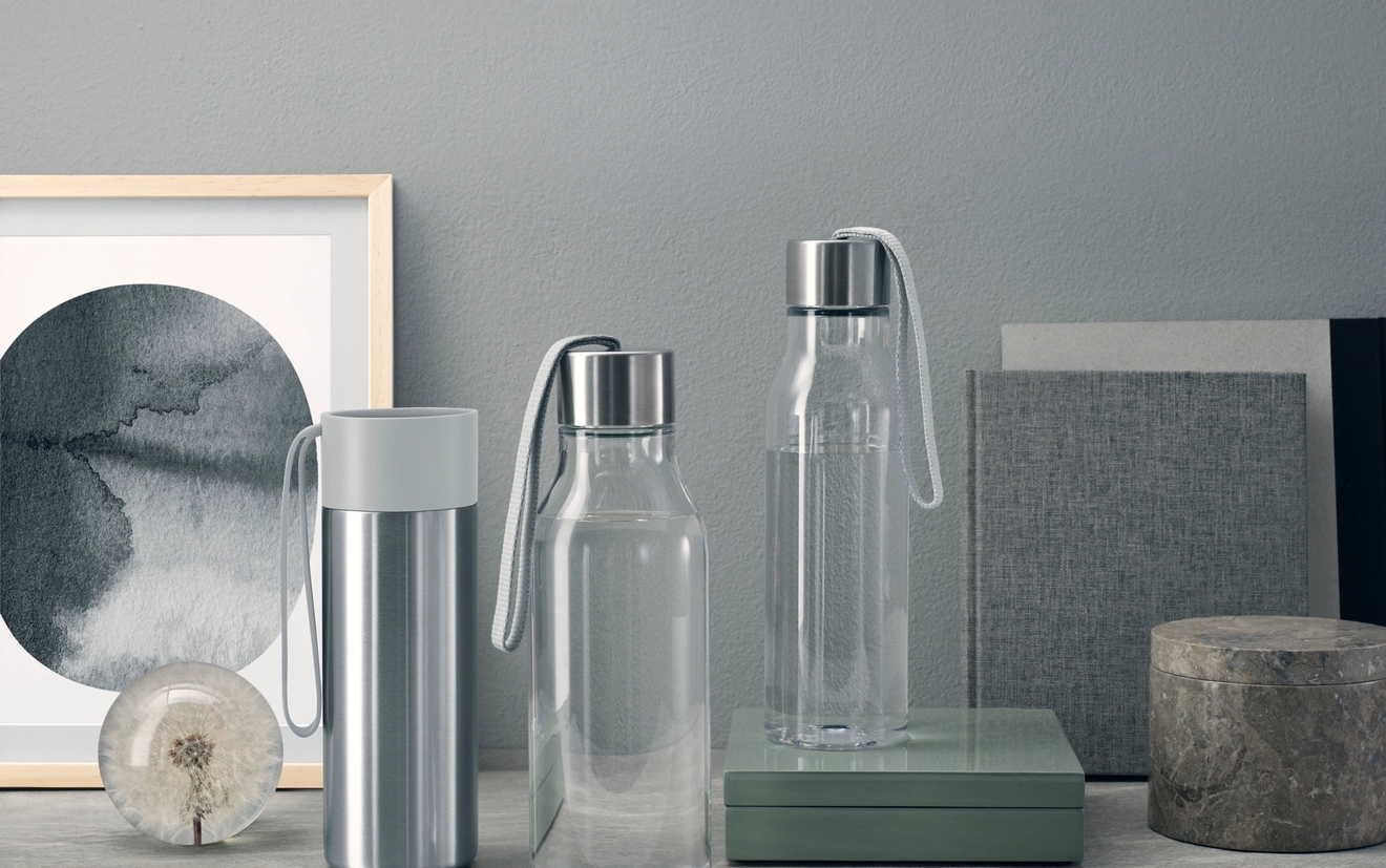 eva solo juomapullo marmoripöydällä