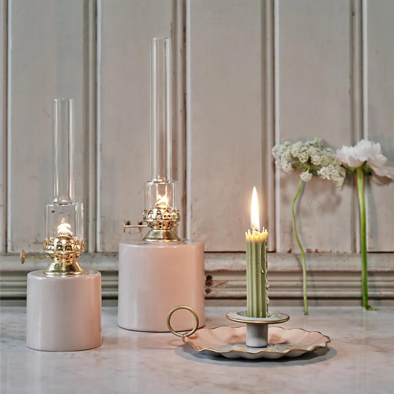 vanhanaikainen sisustus öljylamput tunnelmavalot vaaleanpunainen