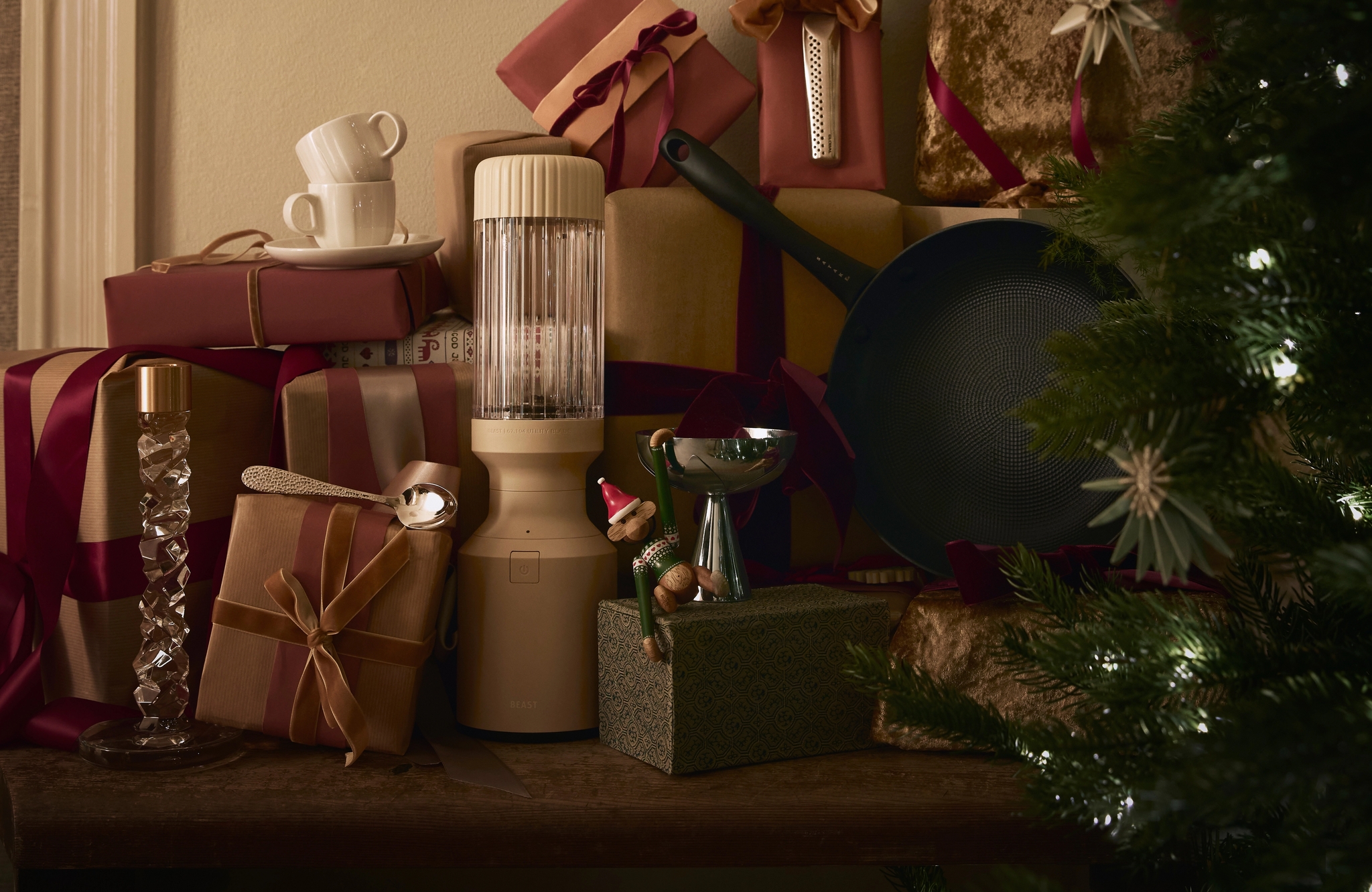 Julegaver ved et juletre