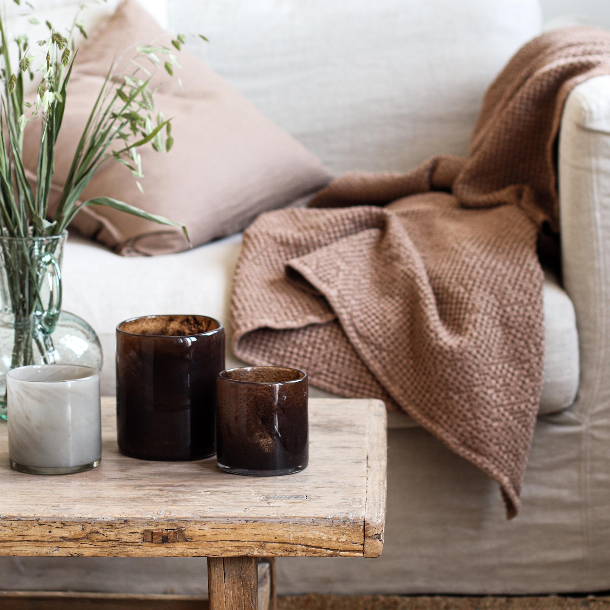 Tell me more lyric kynttilälyhdyt harmaa tummanruskea sisustustuotteet