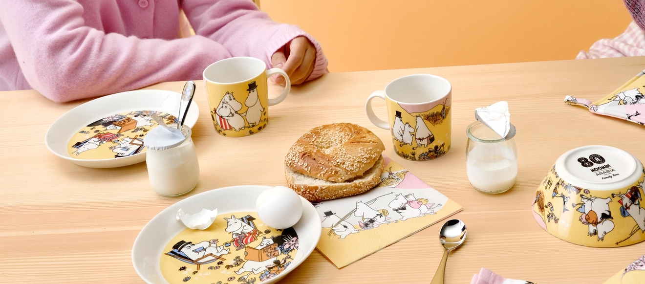 Muminmuggar 2025 Vänner för alltid & Familjemys