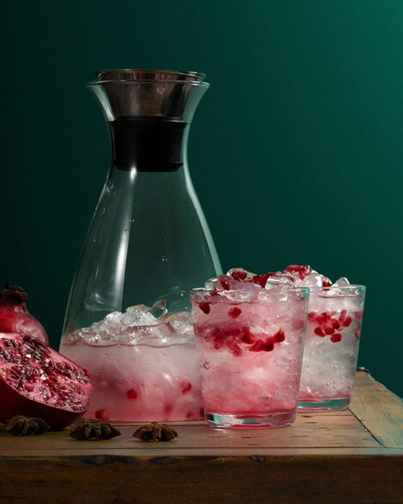 Gör en isdrink med en ismaskin till hjläp