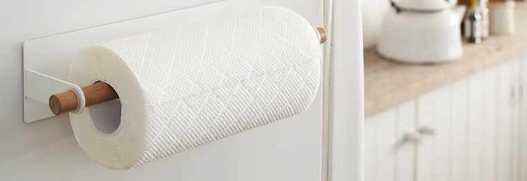 Hushållspappershållare