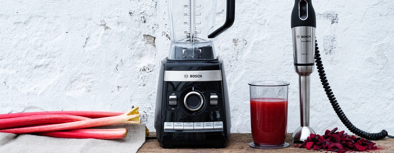 Bosch musta tehosekoitin ja hopeinen sauvasekoitin