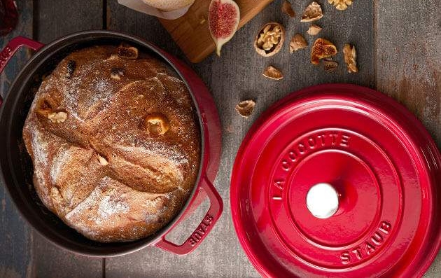 Staub gjutjärnsgryta