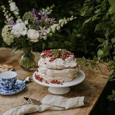 Somrig marängtårta med lemoncurd