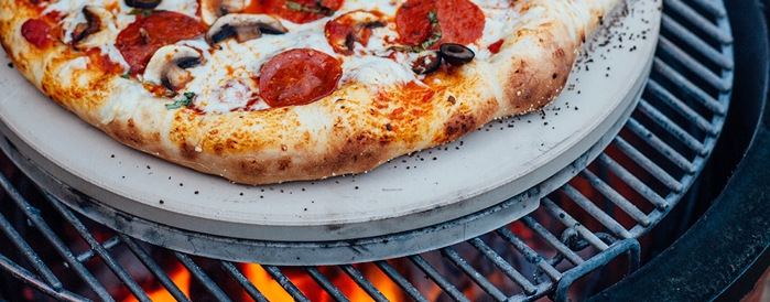 pizzakivi grillissä