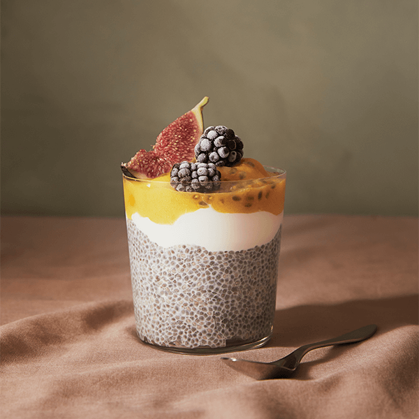 Chiapudding med mangopure