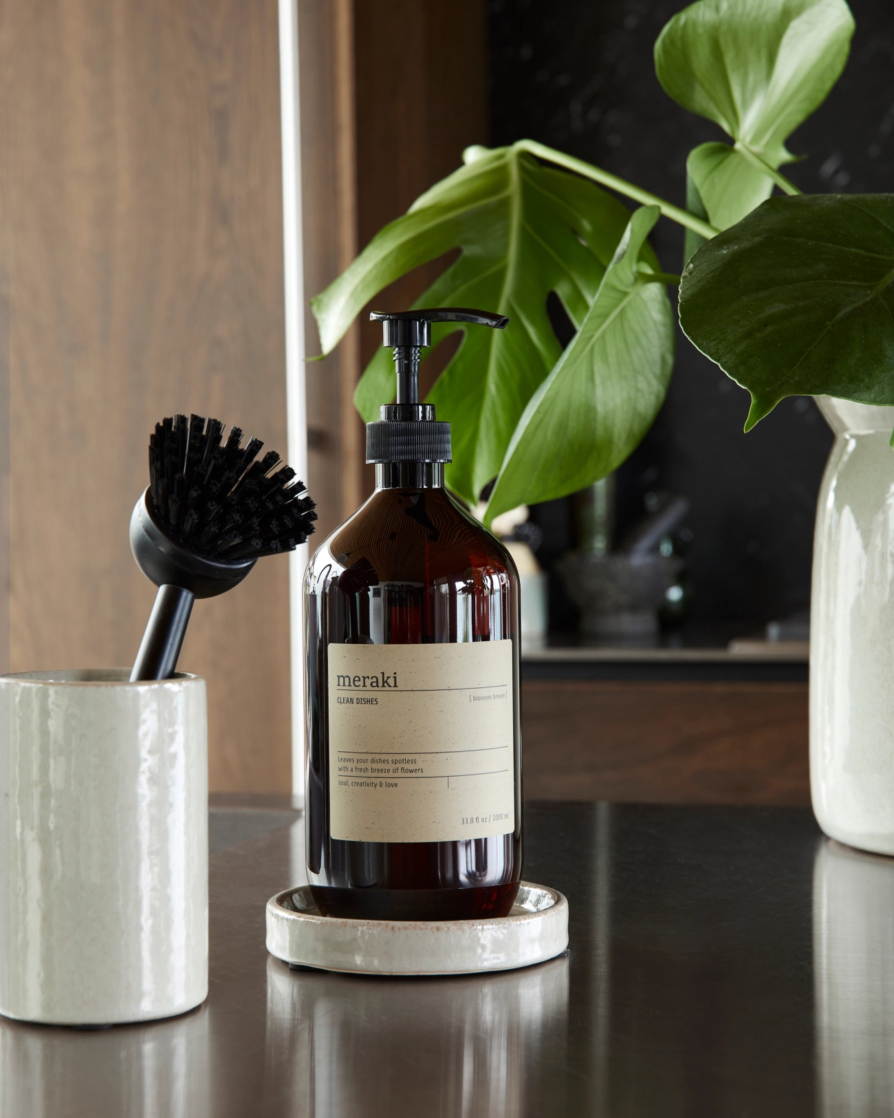 Diskmedel från Wellmark på köksbänken