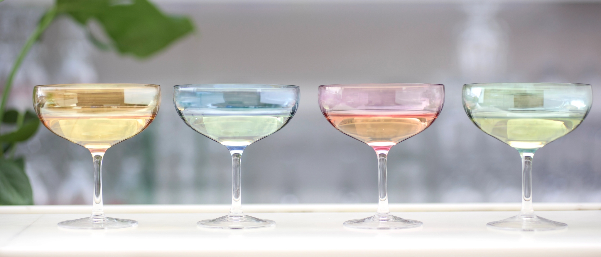 Magnor Happy champagneglass i forskjellige pastellfarger