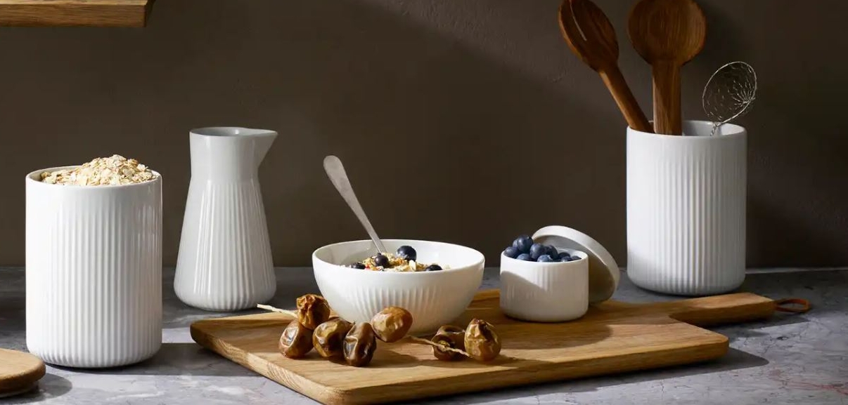 Legio Nova från Eva Solo vitt porslin framdukat frukost