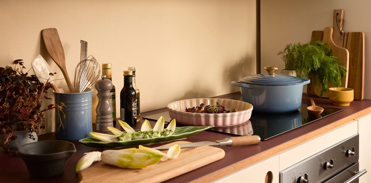 Keittiövälineet kauden ruoanlaittoon