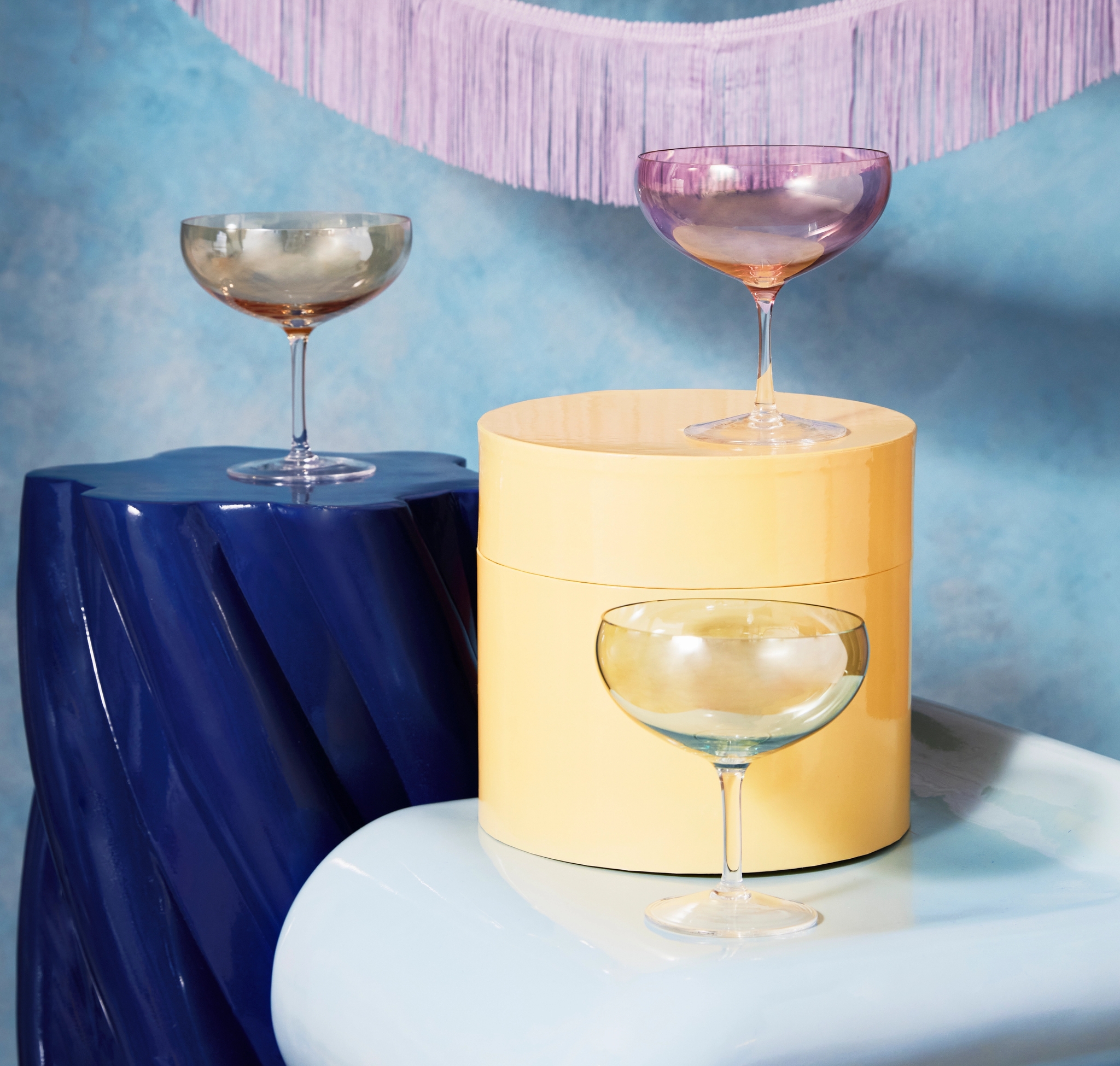 Ylioppilaslahja lahjaidea - eriväriset Magnor lasit cocktailjuomille