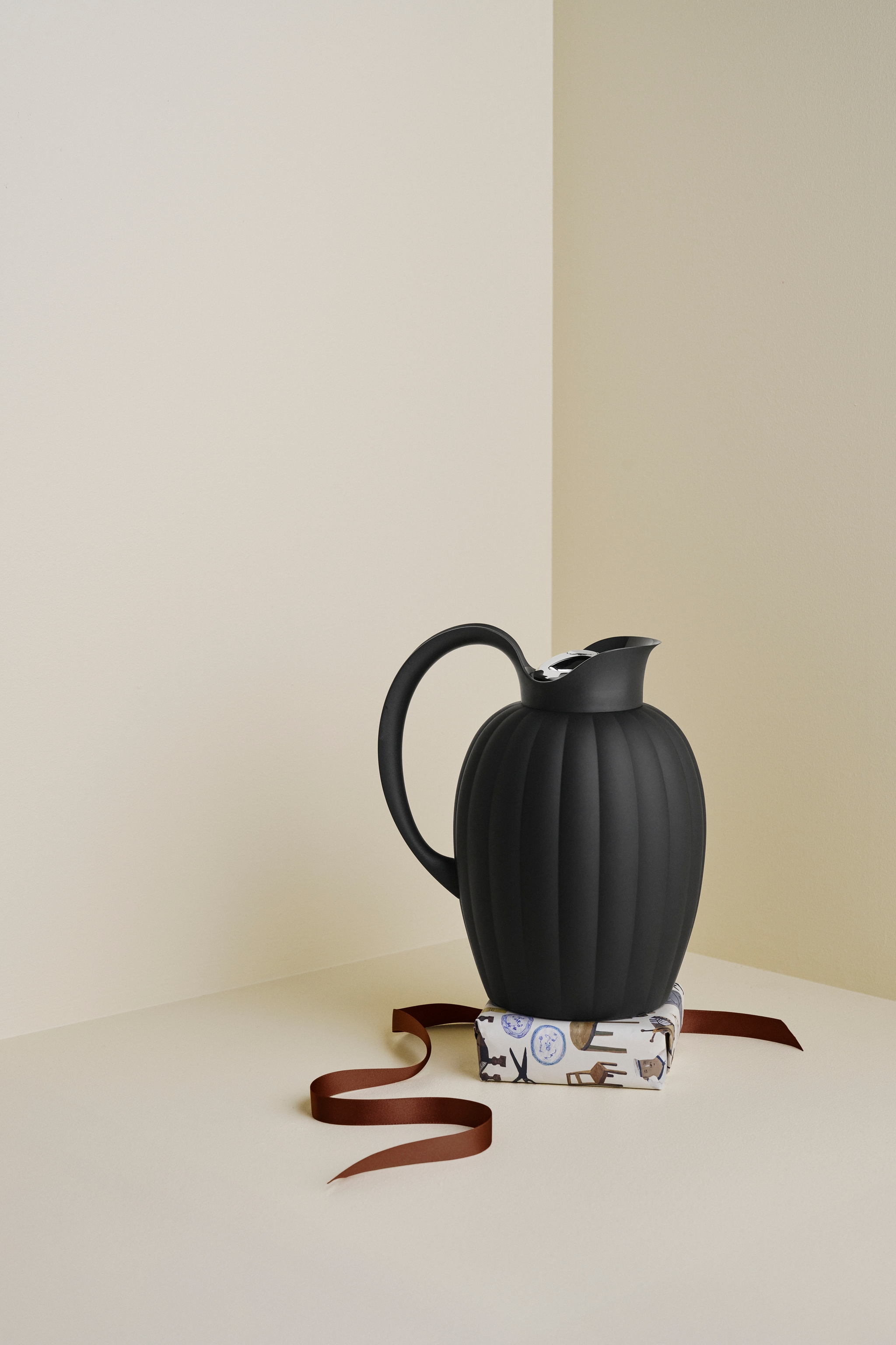 Georg jensen bernadotte termoskanna i svart