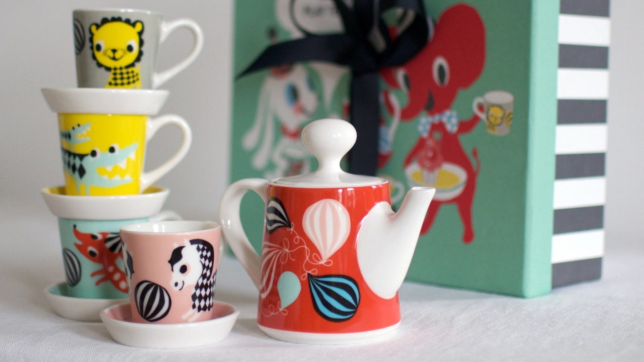 Littlephant muggar och tekanna