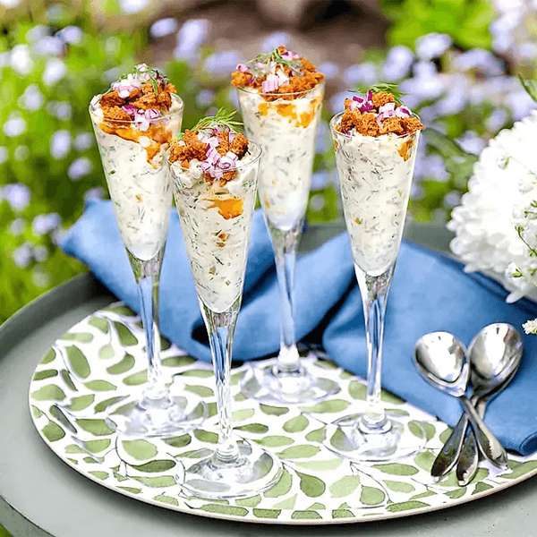 Gubbröra med brynt smör och kavringsmul