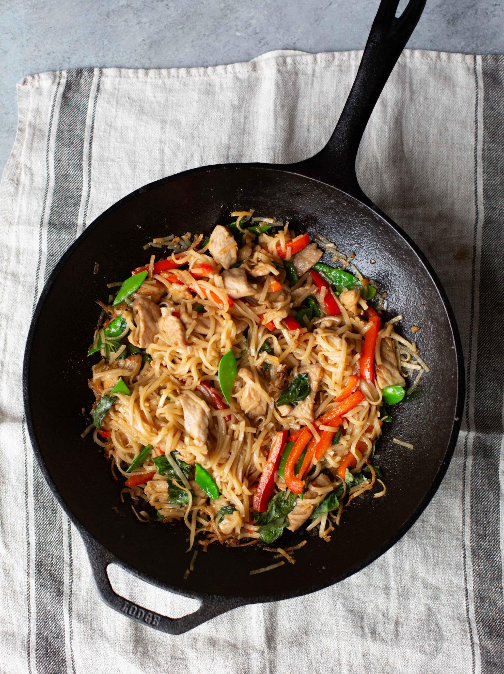 lodge wokkipannu paistinpannu valurautapannu nopea wokki