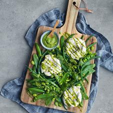Burrata med grønne bønner og svensk pesto